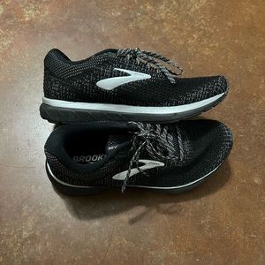 Brookes running shoes